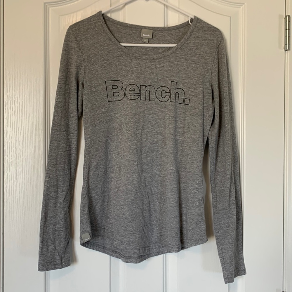 Bench Gray Long Sleeve T-Shirt Size Small EUC